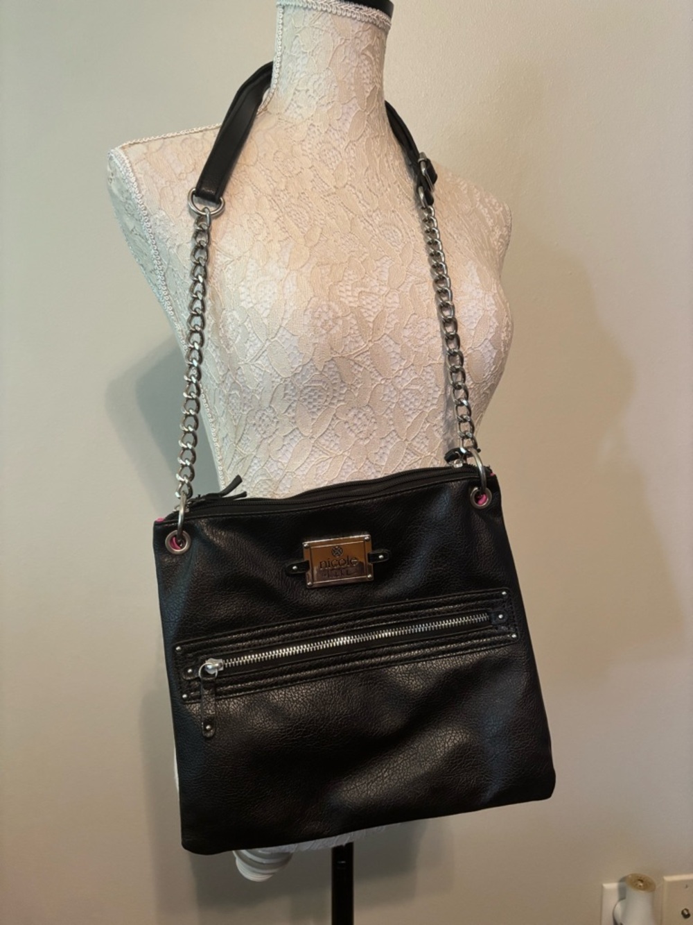 Nicole Miller Black Leather Chain-Strap Shoulder Bag